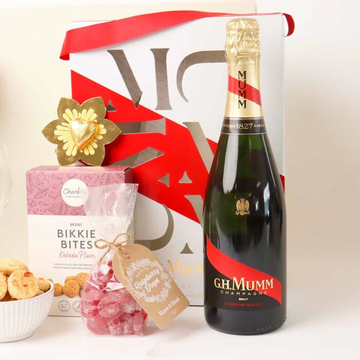 Champagne Gift Hamper Luxury - Image 2