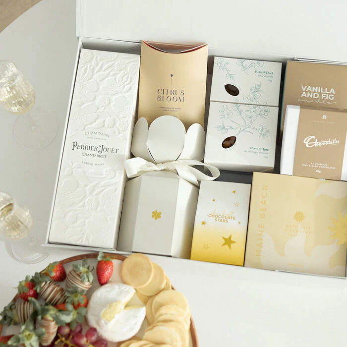 Champagne Hamper Luxe - Image 3