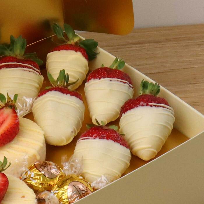 Cheesecake Dessert Box - Image 5