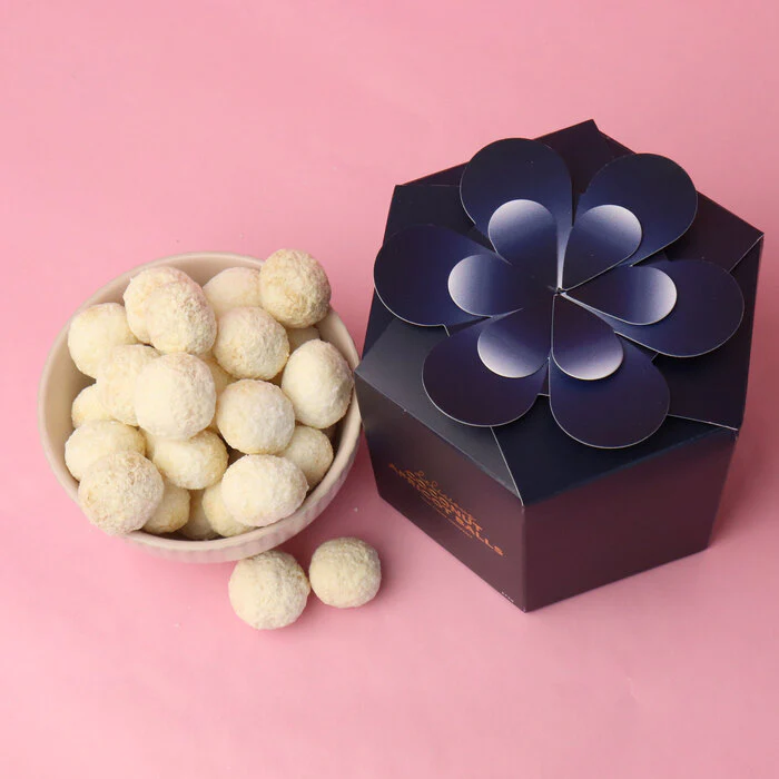 Christmas Hamper Medium - Image 4