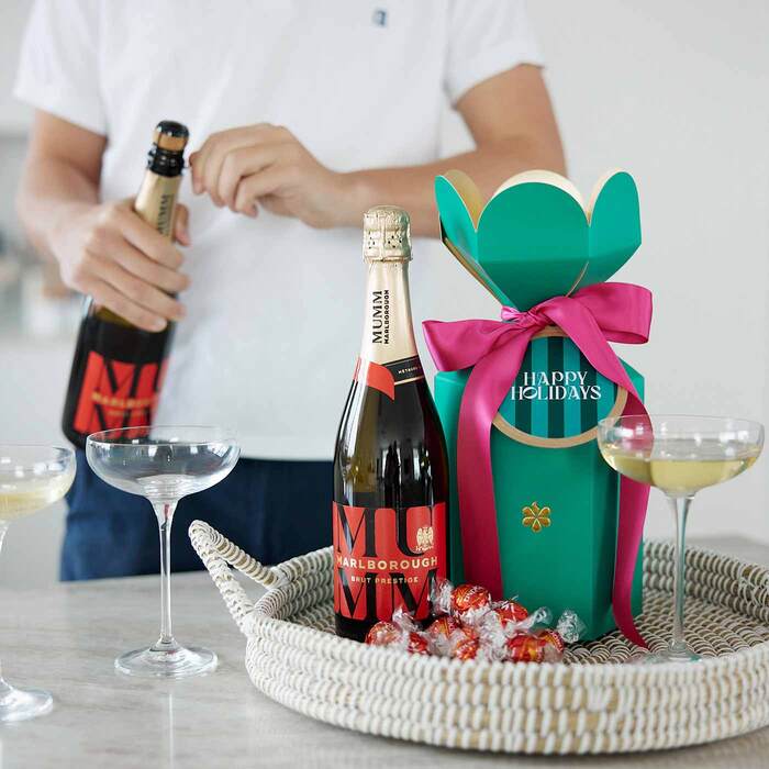Christmas Mumm Marlborough Gift Box - Image 2