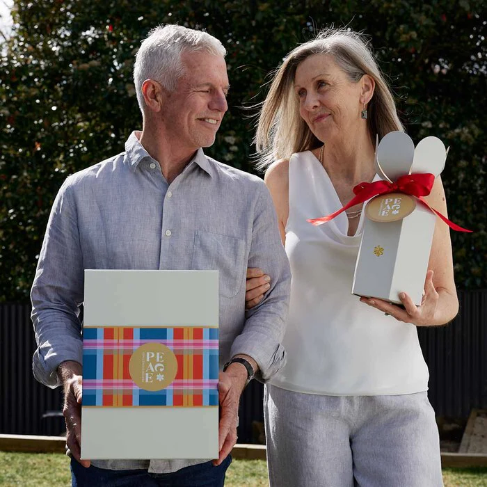 Christmas Sparkling Wine Gift Box - Image 6