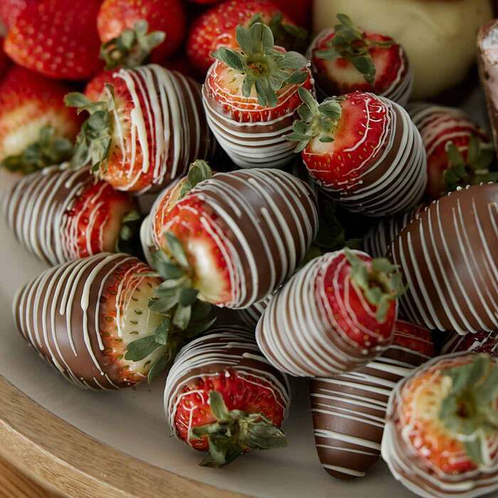 Dozen Choc-Dipped Strawberries - Image 3