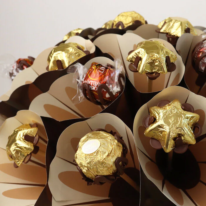 Ferrero Lindt Chocolate Bouquet Small - Image 5