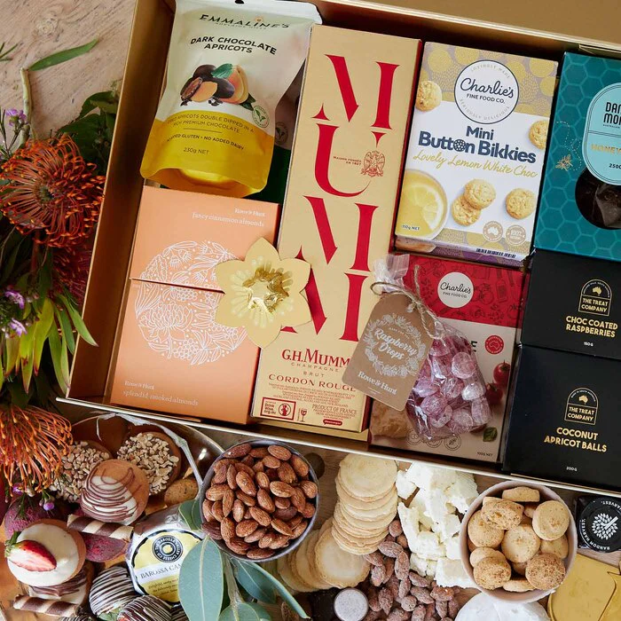 G.H.Mumm Luxury Hamper - Image 5