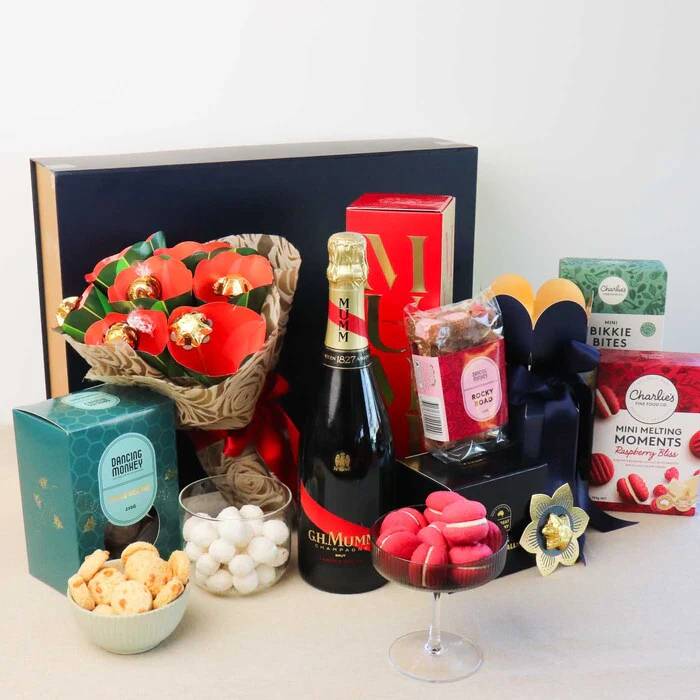 G.H.Mumm Luxury Hamper Bouquet - Image 4