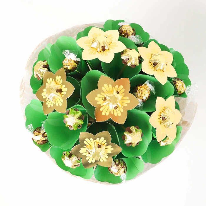 Golden Flower Bouquet Medium - Image 3