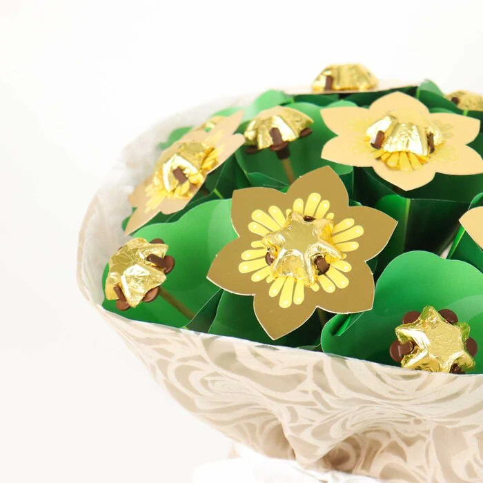 Golden Flower Bouquet Small - Image 3