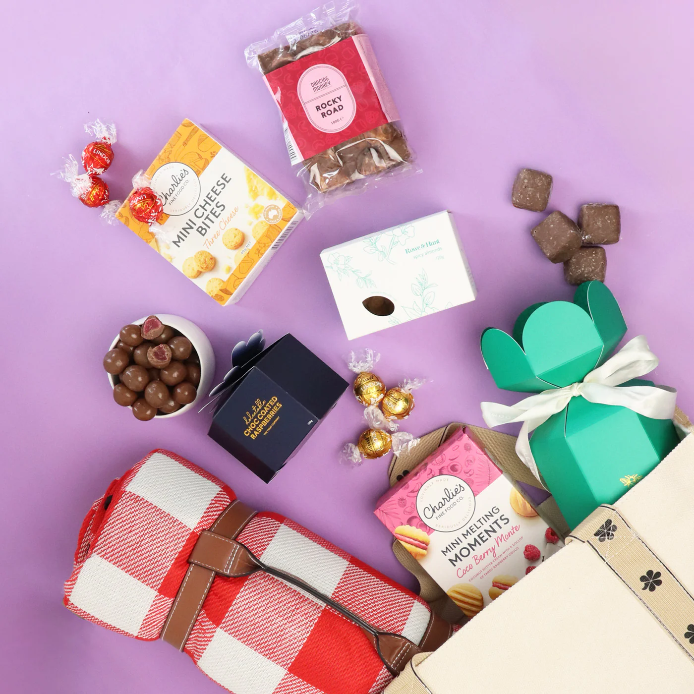 Gourmet Picnic Tote - Image 3