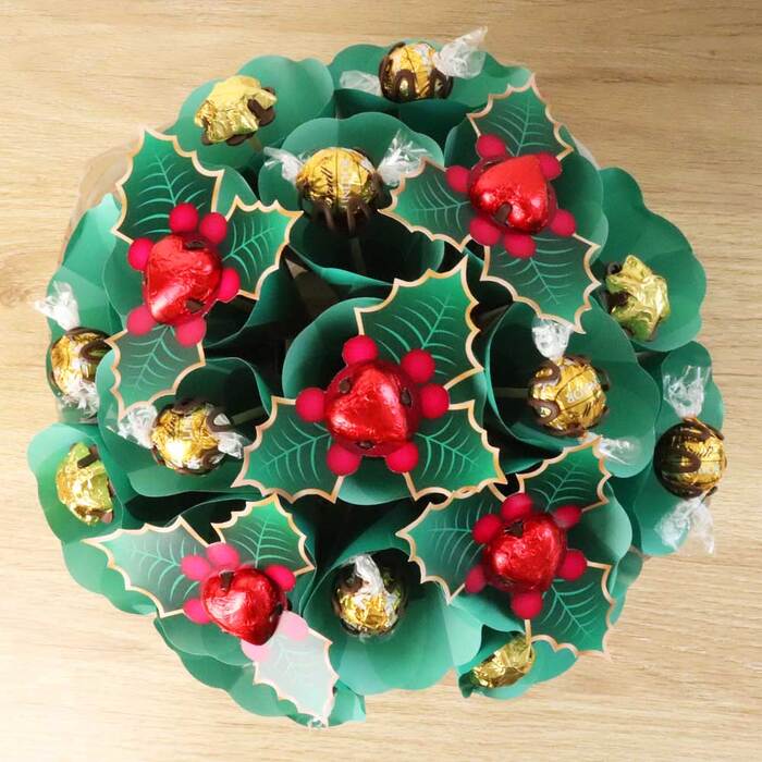 Holly Bouquet Medium - Image 4