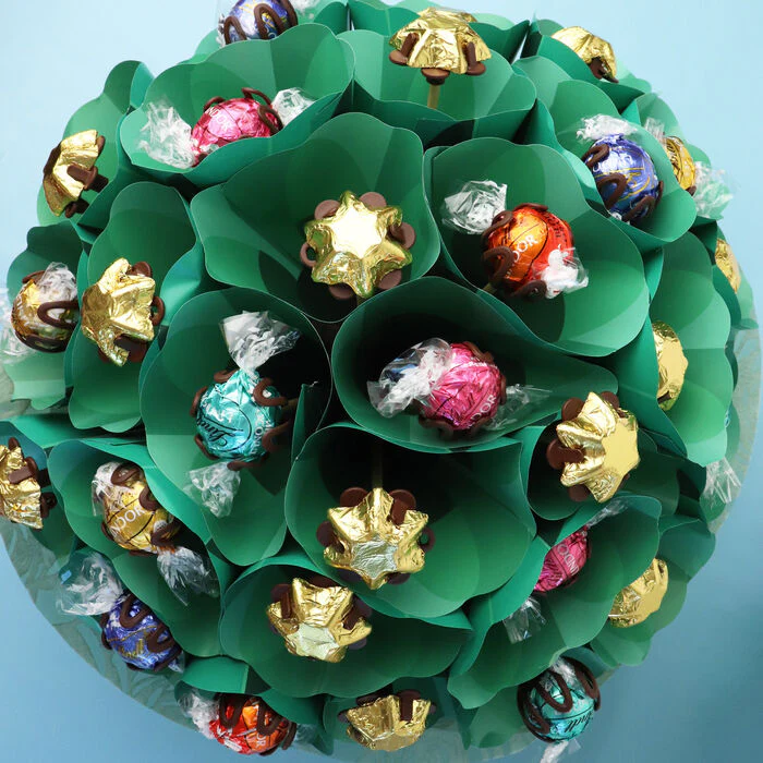Lindt Chocolate Bouquet Medium - Image 3
