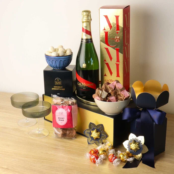 Mumm Delight Gift Hamper - Image 3