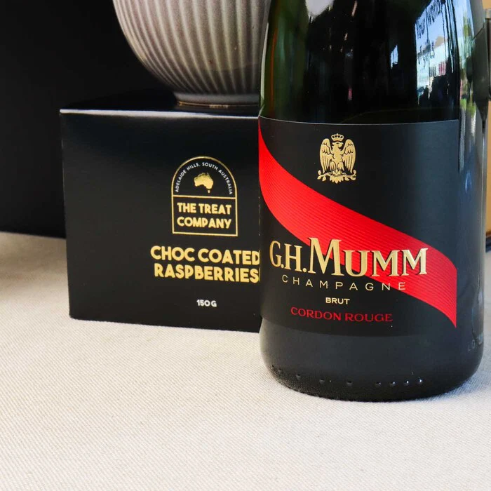 Mumm Champagne Gift Hamper - Image 5