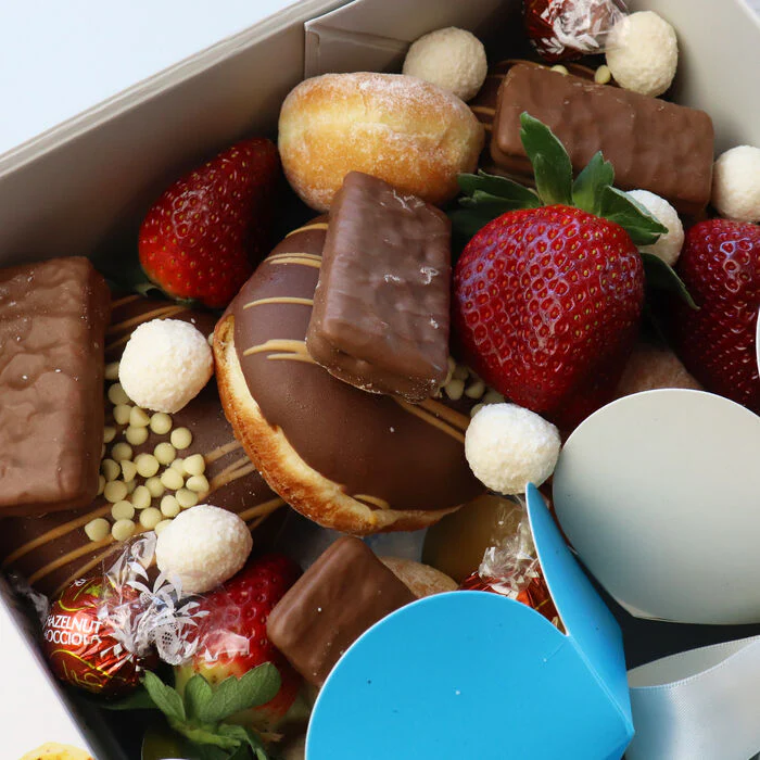 Nutty Dessert Hamper White Wine - Image 4