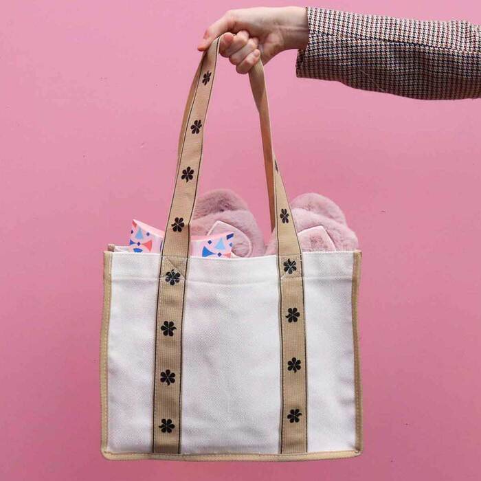 Pamper Tote - Image 3
