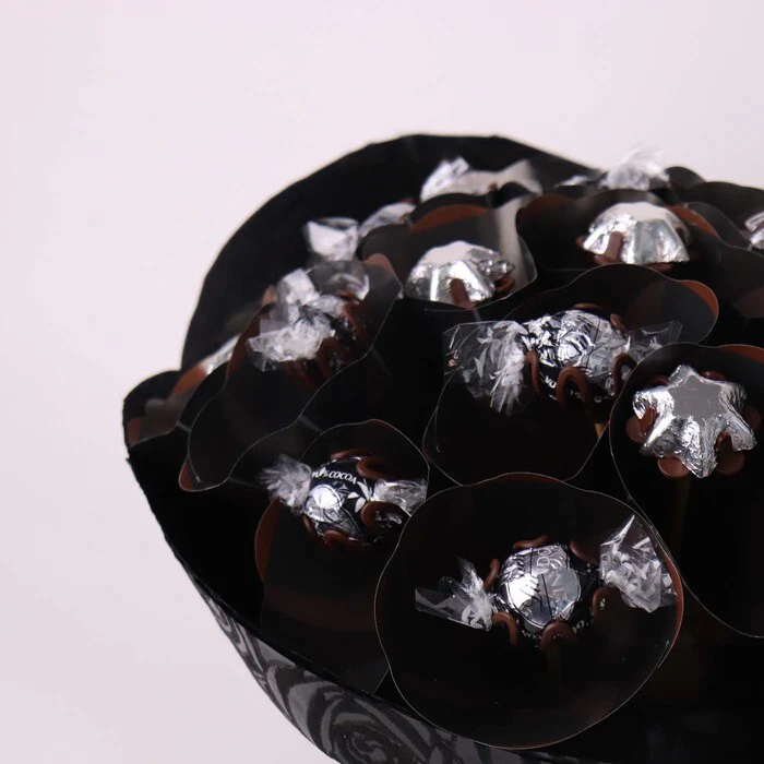Toop & Toop Chocolate Bouquet - Image 2