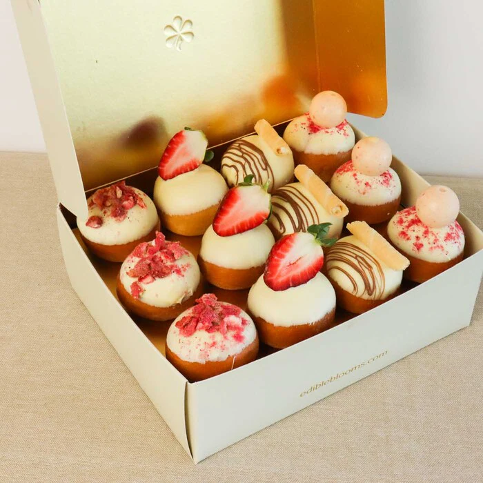 White Chocolate Donut Gift Box - Image 3